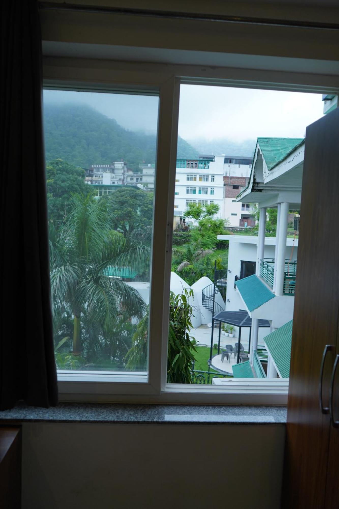 Hotel Namami Tapovan Rishikesh Exterior photo